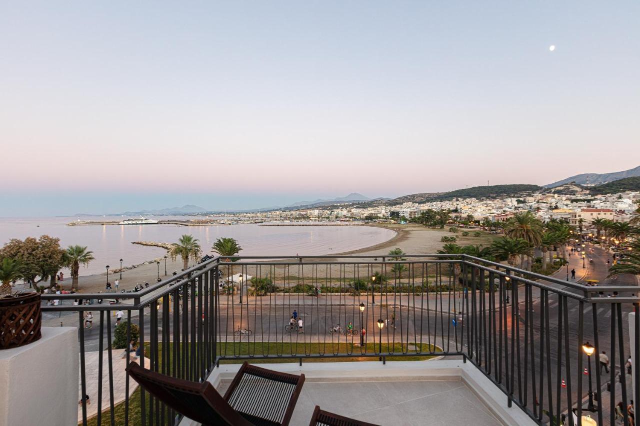 V77 Seafront Suites Rethymno  Bagian luar foto