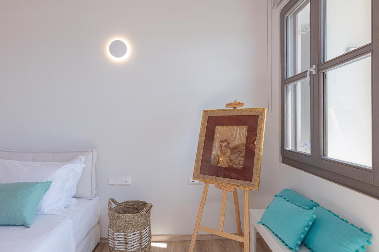 V77 Seafront Suites Rethymno  Bagian luar foto