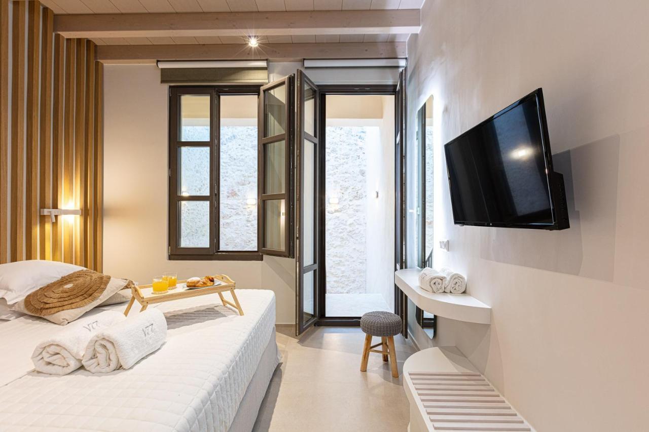 V77 Seafront Suites Rethymno  Bagian luar foto