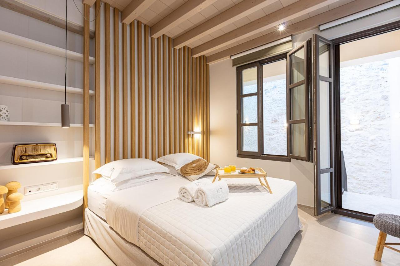 V77 Seafront Suites Rethymno  Bagian luar foto