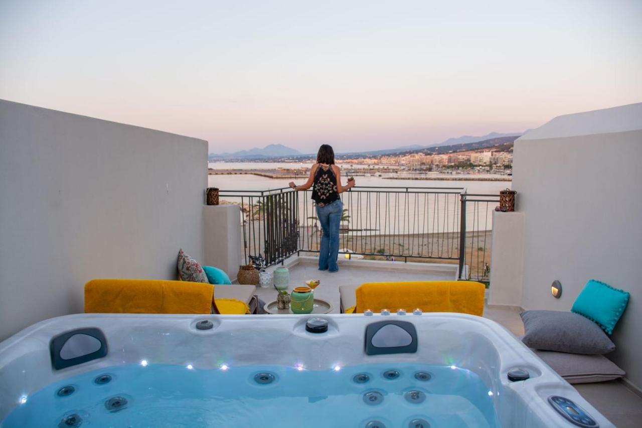 V77 Seafront Suites Rethymno  Bagian luar foto